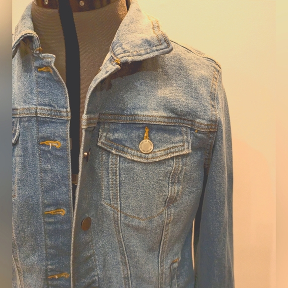Women's Jean jacket Medium - Picture 2 of 8